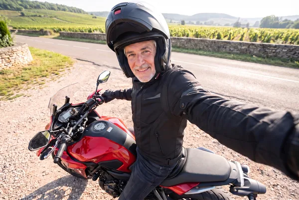 Jürgen auf seinem Motorrad